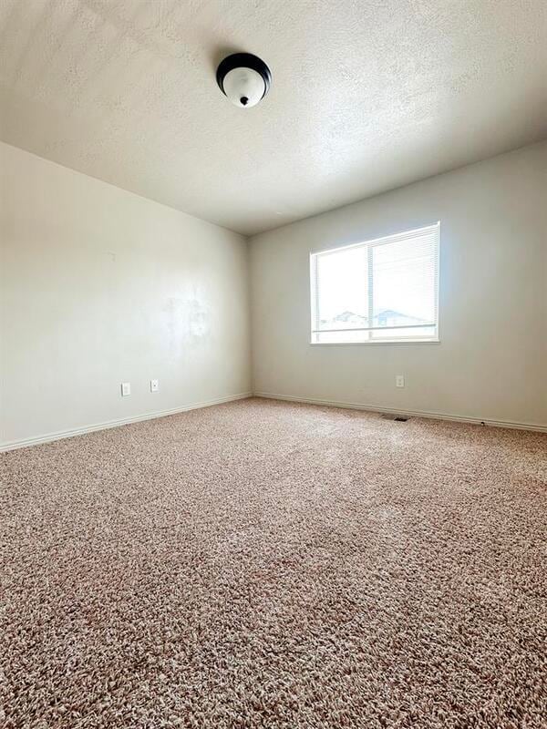 Building Photo - 722 W 350 N