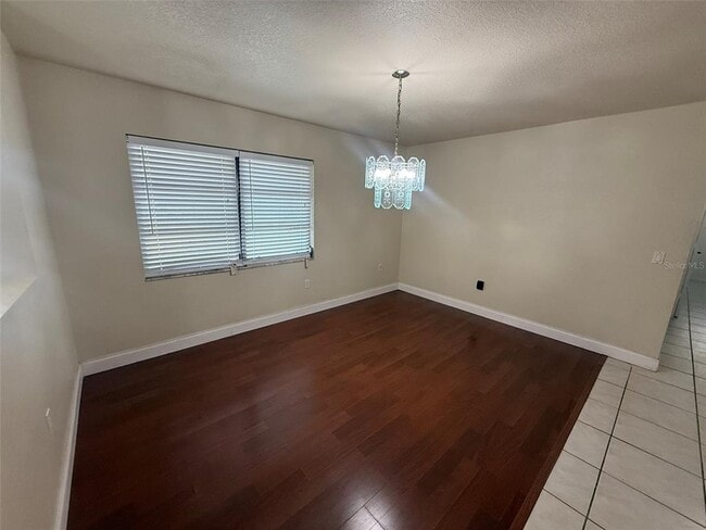 Building Photo - 1001 S Wapello St