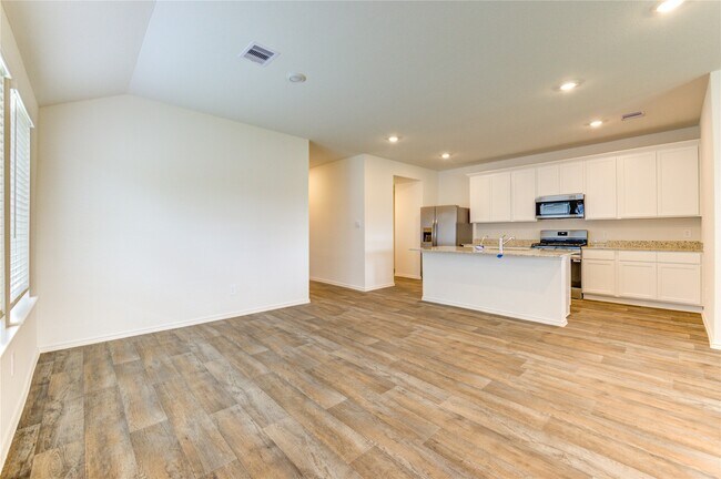 Building Photo - 30507 Carter Cv