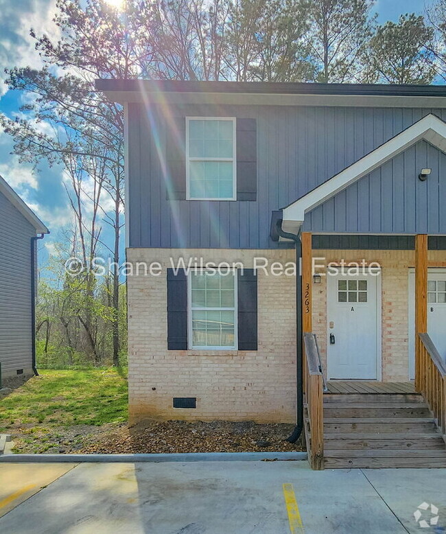 Building Photo - 3263 Chattanooga Rd