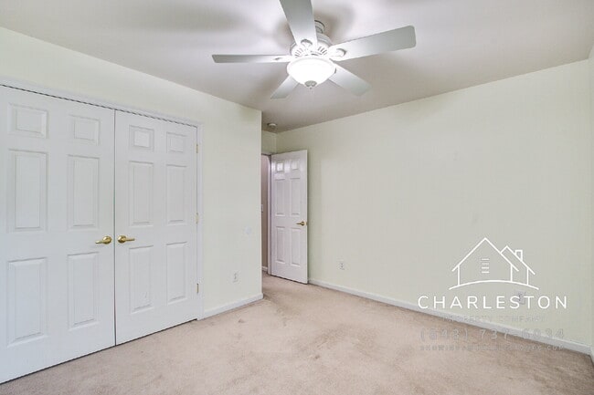 Building Photo - 5421 Red Tip Ln