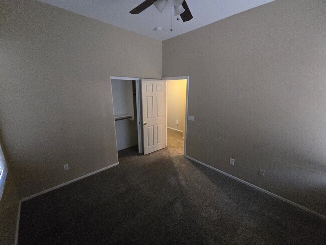 Building Photo - 1580 N Racine Ct