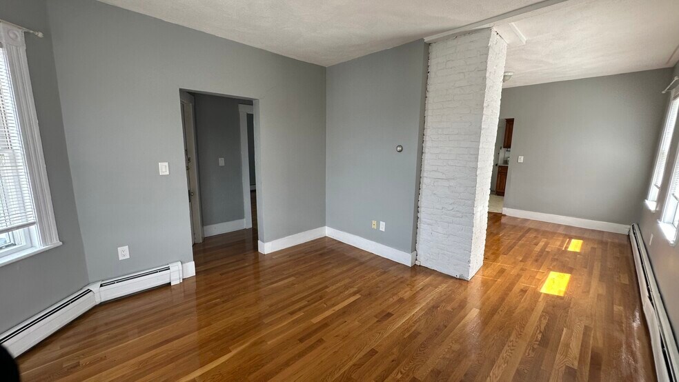 Building Photo - 60 Morton Ave