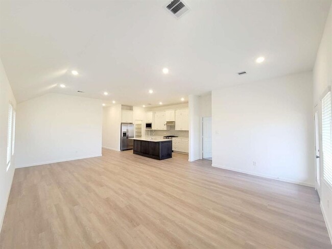 Building Photo - 30326 Centipede Grv Ln