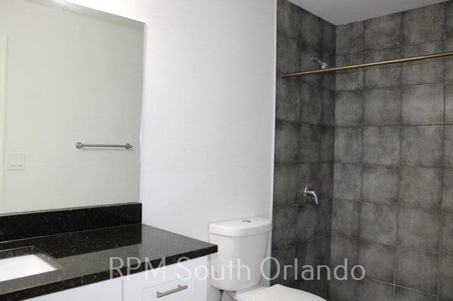 Building Photo - Beautiful 3-bedroom 2 bath single story home in SW Orlando near International Drive
