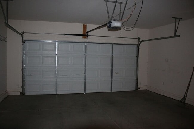 Building Photo - 14551 W Laurel Ln