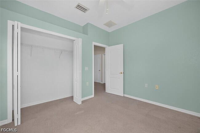 Building Photo - 3241 Cottonwood Bend