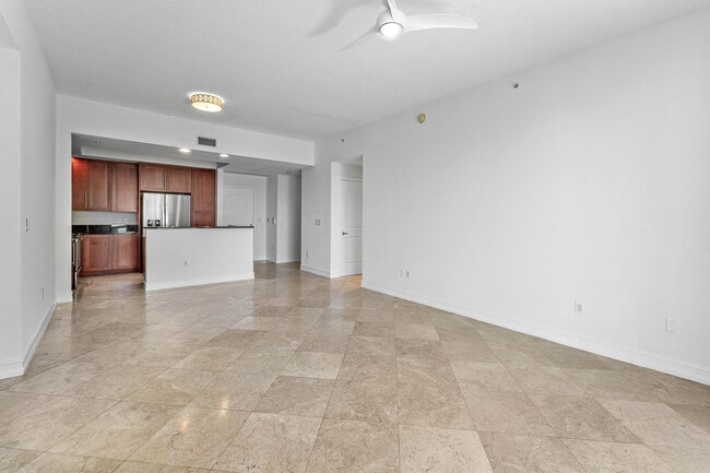 Building Photo - 701 S Olive Ave