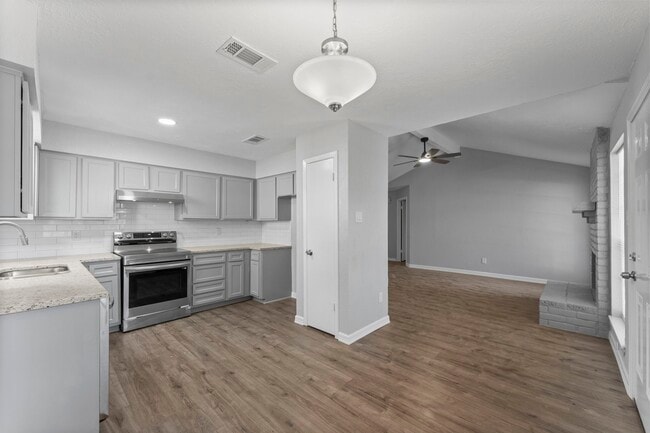 Building Photo - 4907 Tealgate Dr