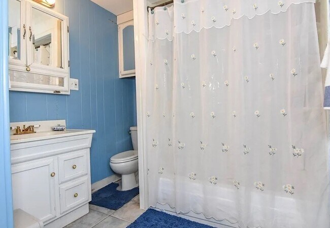 Building Photo - 18 Gaston St