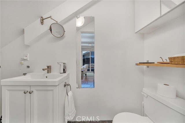 Building Photo - 335 Cypress Dr