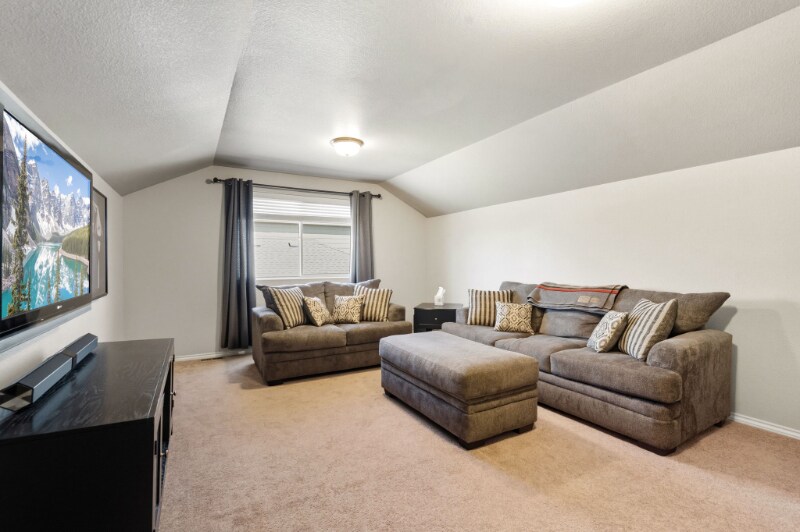 Building Photo - 538 Walhalla Ct