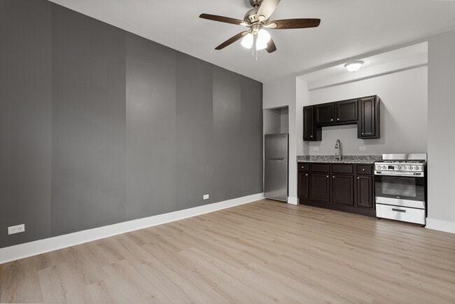 Building Photo - 4555 Malden St