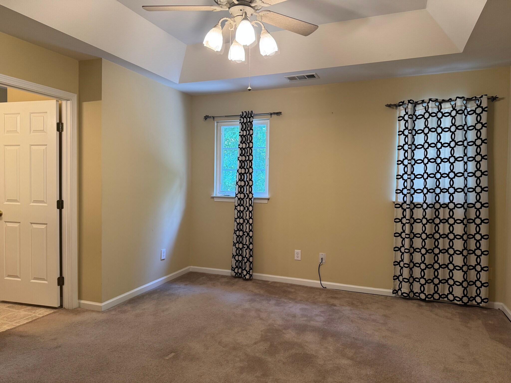 Master bed room - 1965 Charlotte Hwy