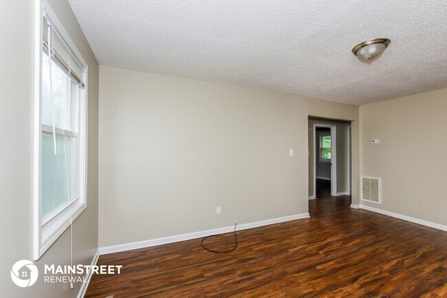 Building Photo - 2408 Marlowe Ave