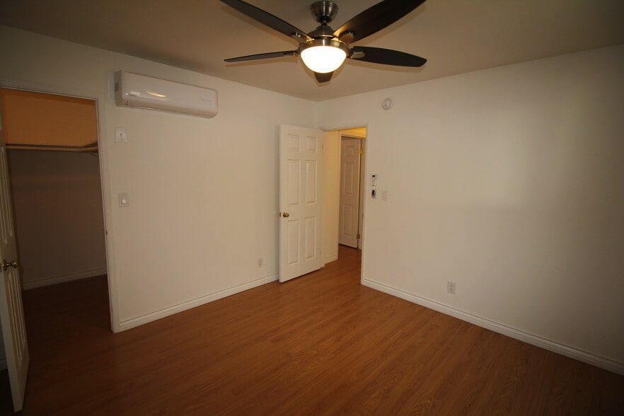 Master Bedroom - 2010 Pacific Ave