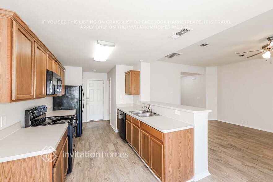 Building Photo - 1805 White Feather Ln