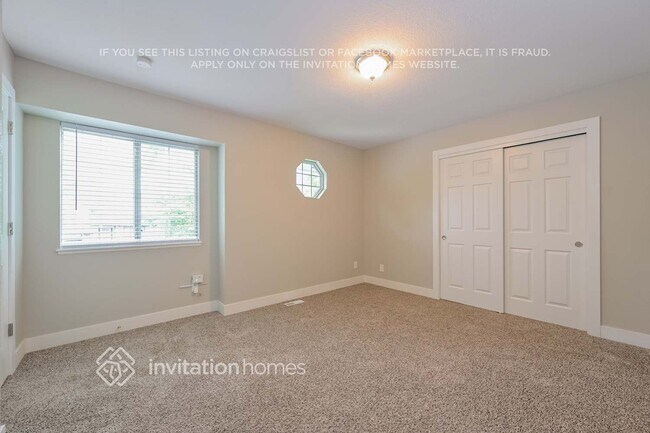 Building Photo - 3289 S Espana Cir