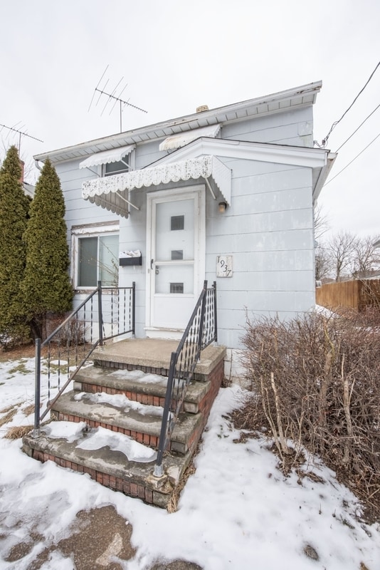 Building Photo - 1937 Washington Ave