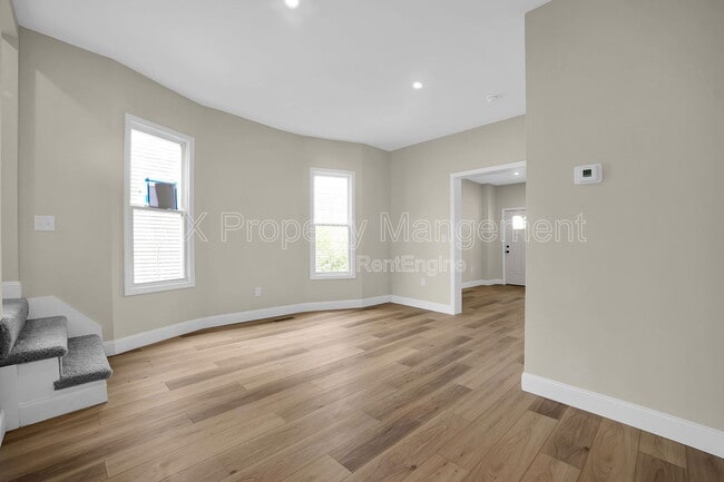 Building Photo - 555 Kimball Pl