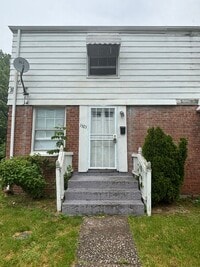 Building Photo - Gorgeous 2 beds 1 bath in Euclid!