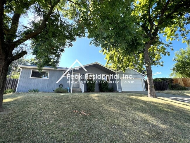 Building Photo - Wonderful 3bd/2ba Orangevale Home with Spa...
