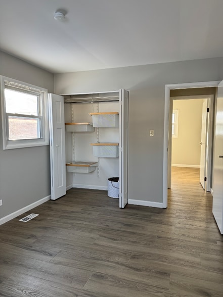 Building Photo - 1490 Highland Blvd