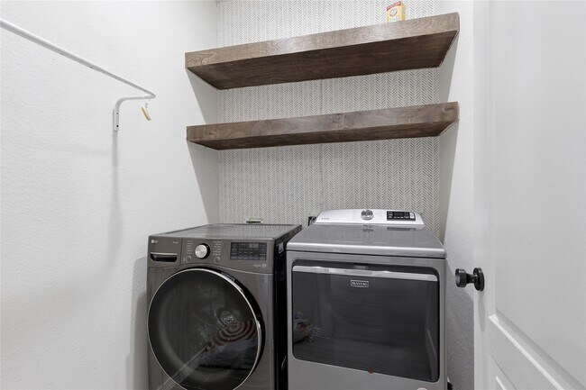 Building Photo - 14532 Jelly Pnes Dr