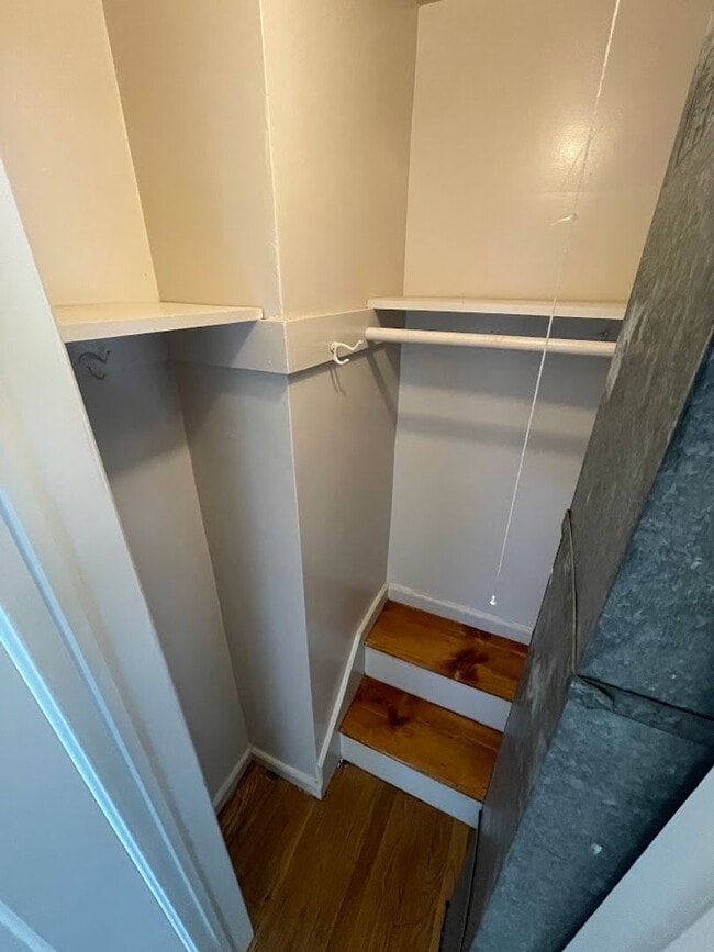 Building Photo - Newly Renovated 3 Bedroom in Silver Spring