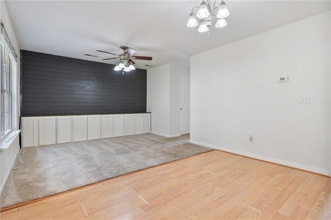 Building Photo - 14 Bryan Springs Rd SW