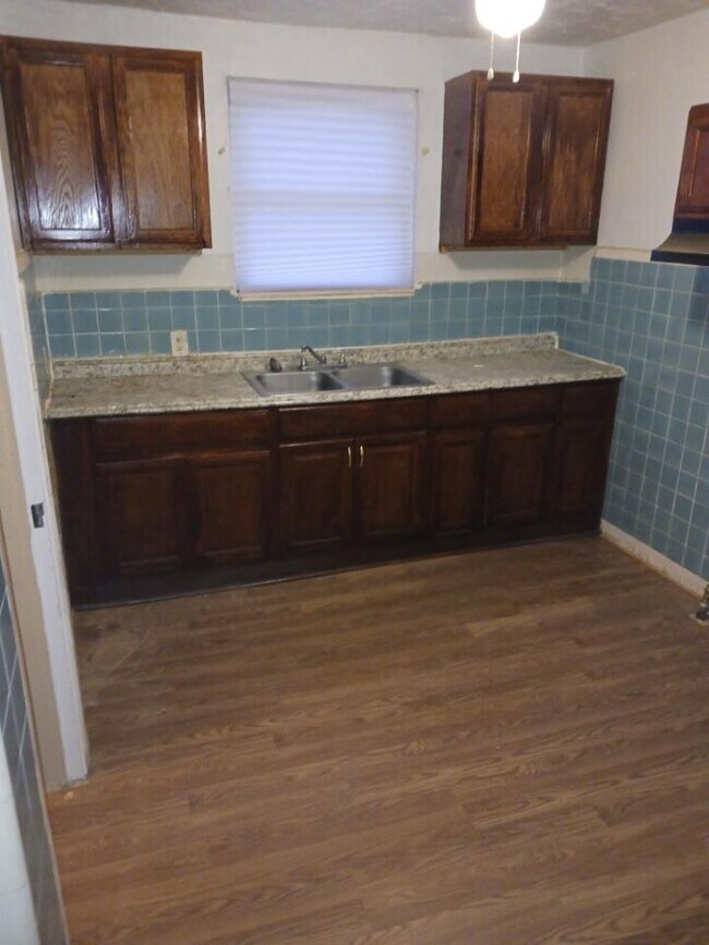 Building Photo - 3364 Ewald Cir
