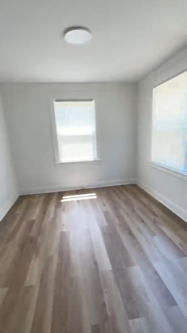 Building Photo - 10724 Morison Ave