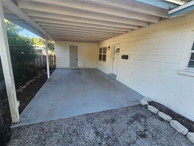 Building Photo - 8068 23rd Ave N