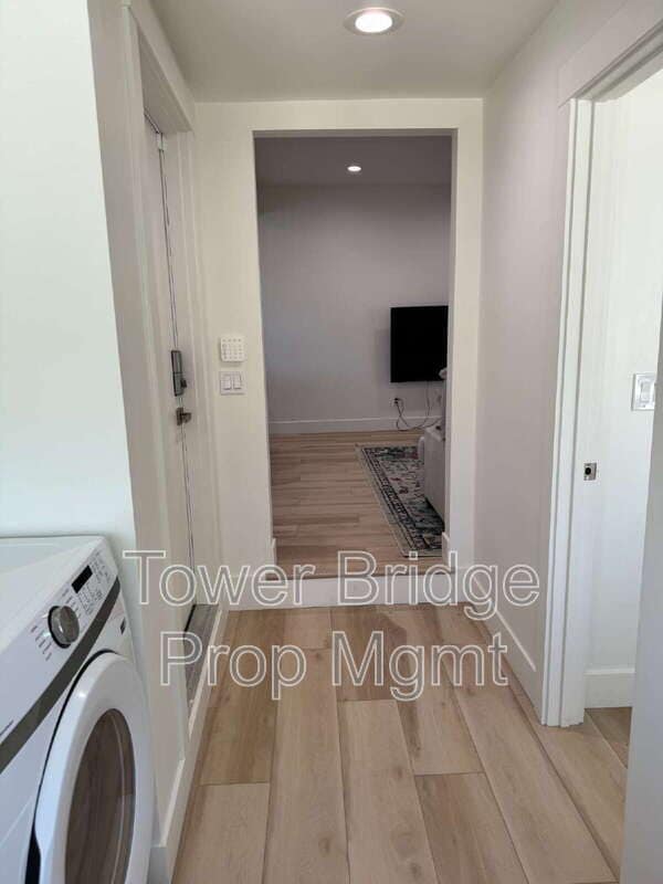 Building Photo - 3897 7th Ave