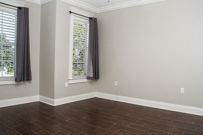 Building Photo - 262 Twin Lakes Ln