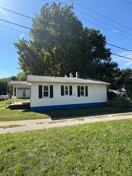 Building Photo - 238 W Peoria Ave