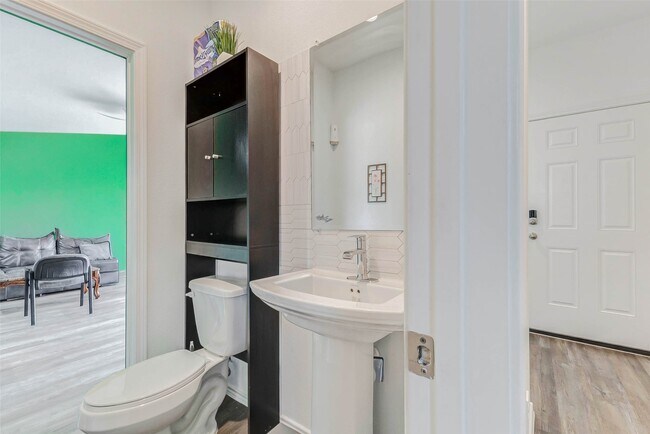 Building Photo - 5122 Sequoia Hts Ln