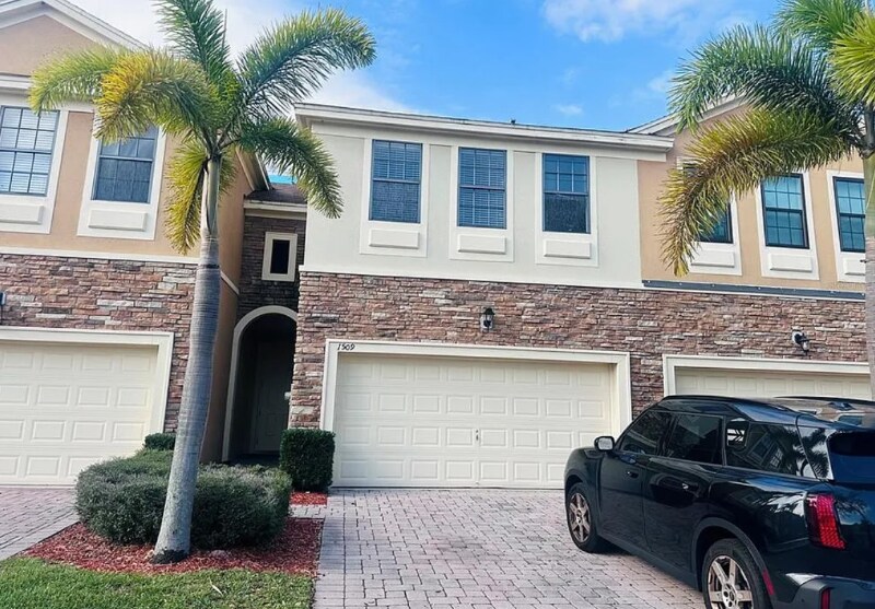 Primary Photo - 1509 Portofino Meadows Blvd