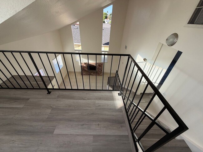 Building Photo - 150-152 S. Harwood Street