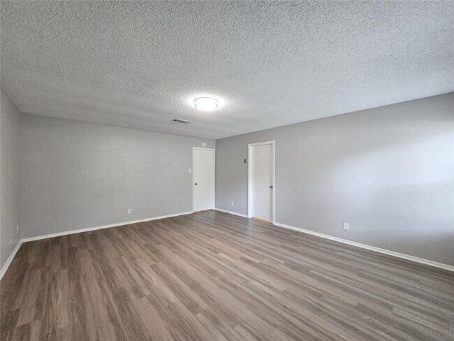 Building Photo - 12010 Ladrido Ln