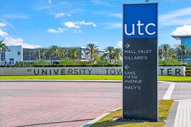 Building Photo - 8204 Villa Grande Ct