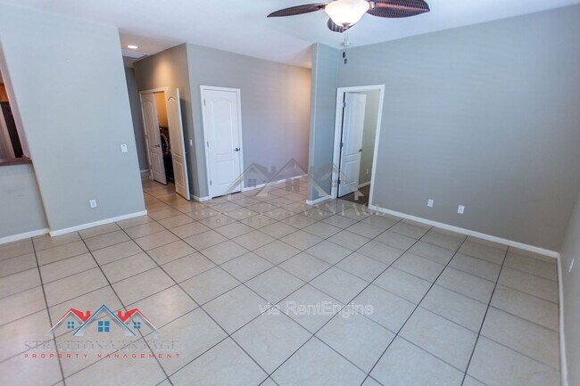 Building Photo - 13562 W Cypress St