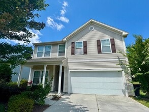 Building Photo - **Move-In Special of $500 off the first full months rent**