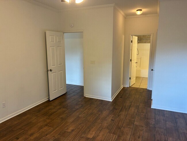Building Photo - 125 Cypress Gln