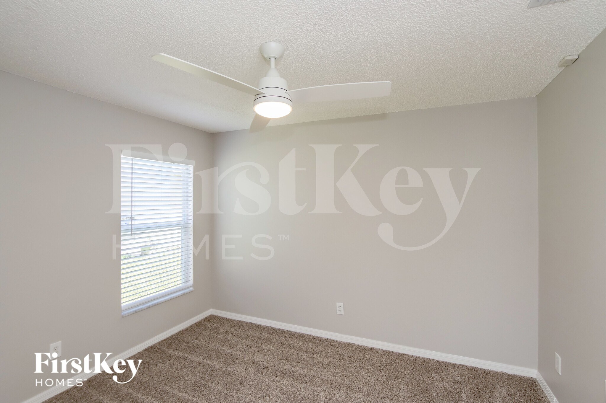 Building Photo - 3576 Egret Dr