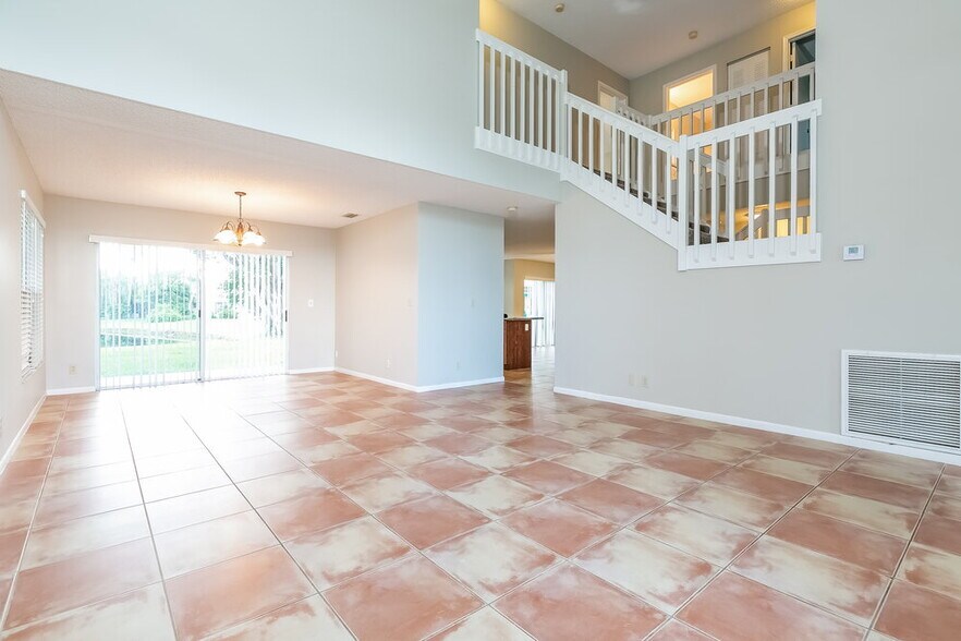 Building Photo - 8748 Jade Ct