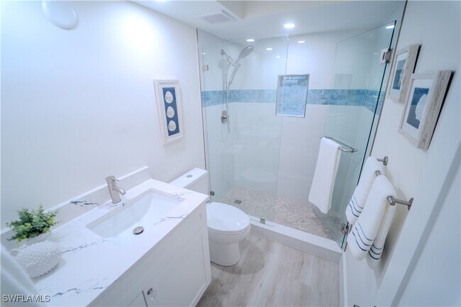 Building Photo - 354 Harbour Dr