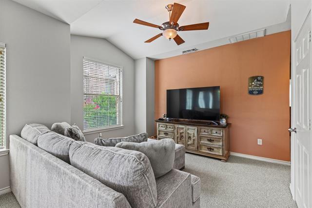 Building Photo - 1210 Emerald Glen