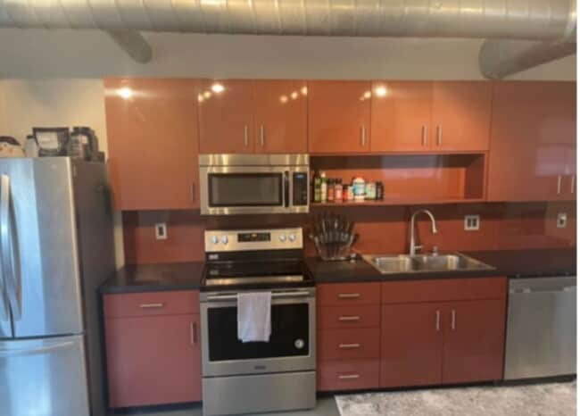 Building Photo - COMING SOON Beautiful 2BR , 2BA 2nd floor ...