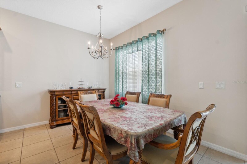 Building Photo - 11220 Godwit Ct